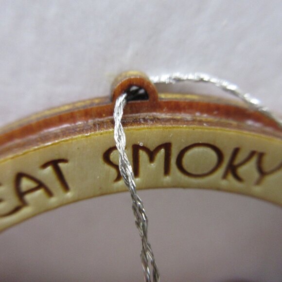 Great Smoky Mountains Gatinlburg Tennessee Wood Laser Cut Christmas Ornament - Picture 9 of 9